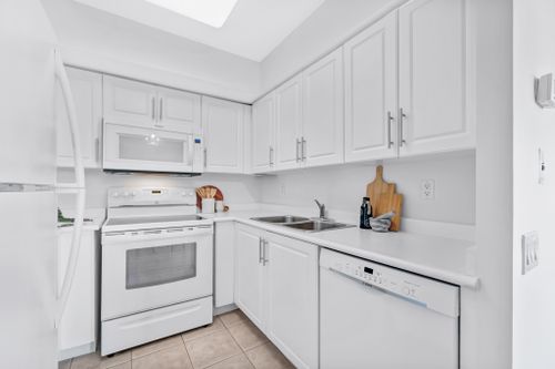 30-harrison-garden-boulevard-2703-toronto-web-mls-8 at 2703 - 30 Harrison Garden Boulevard, Willowdale East, Toronto