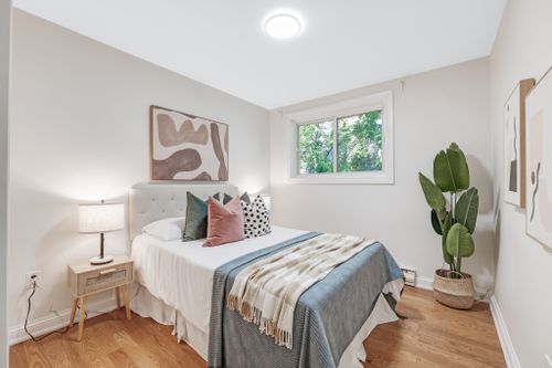 28-admiral-road-10-toronto-web-mls-24 at 10 - 28 Admiral Road, Annex, Toronto