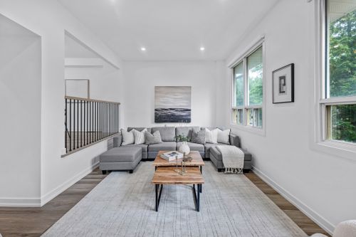 67-poplar-crescent-aurora-web-mls-25 at 6 - 67 Poplar Crescent, Aurora