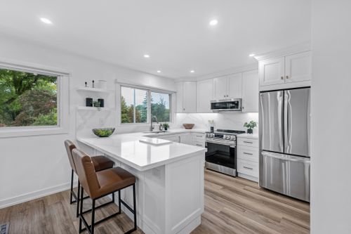 67-poplar-crescent-aurora-web-mls-33 at 6 - 67 Poplar Crescent, Aurora