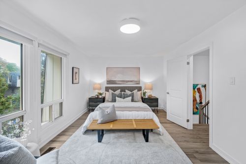 67-poplar-crescent-aurora-web-mls-45 at 6 - 67 Poplar Crescent, Aurora