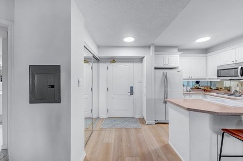 18-wanless-avenue-317-toronto-web-mls-9 at 317 - 18 Wanless Avenue, Lawrence Park North, Toronto