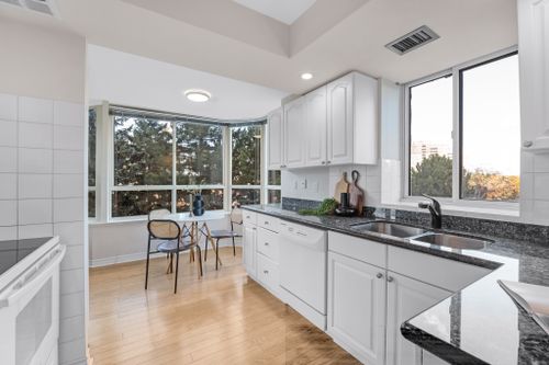 33-weldrick-road-east-303-richmond-hill-web-mls-14 at 303 - 33 Weldrick Road E, Observatory, Richmond Hill