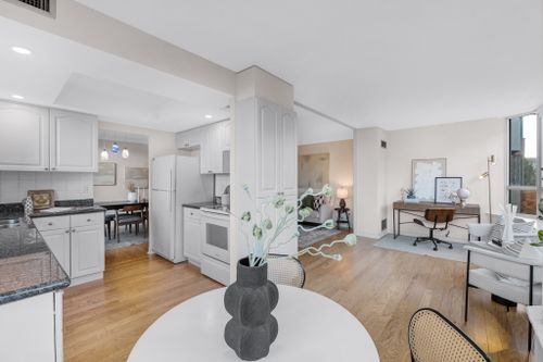 33-weldrick-road-east-303-richmond-hill-web-mls-20 at 303 - 33 Weldrick Road E, Observatory, Richmond Hill