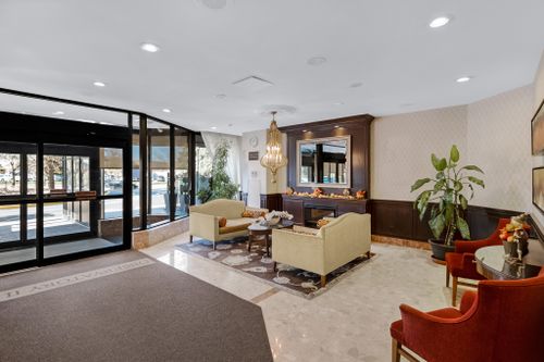 33-weldrick-road-east-303-richmond-hill-web-mls-3 at 303 - 33 Weldrick Road E, Observatory, Richmond Hill