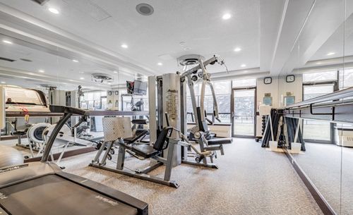 exercise-room-33-weldrick-rd-e-303 at 303 - 33 Weldrick Road E, Observatory, Richmond Hill
