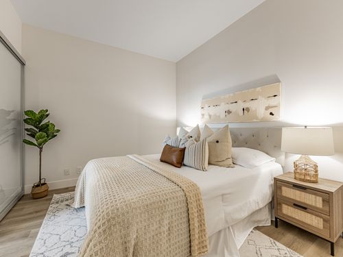 mls_1-21 at 402 - 5 St Joseph Street, Bay Street Corridor, Toronto