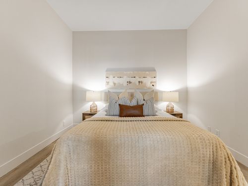 mls_1-22 at 402 - 5 St Joseph Street, Bay Street Corridor, Toronto