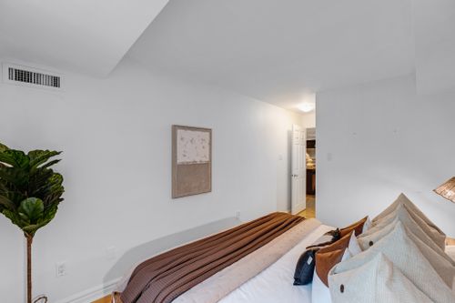 33-university-avenue-1702-toronto-web-mls-28 at 1702 - 33 University Avenue, Bay Street Corridor, Toronto