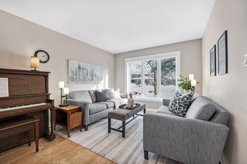 4-enzo-crescent-uxbridge-web-mls-15 at 4 Enzo Crescent, Uxbridge