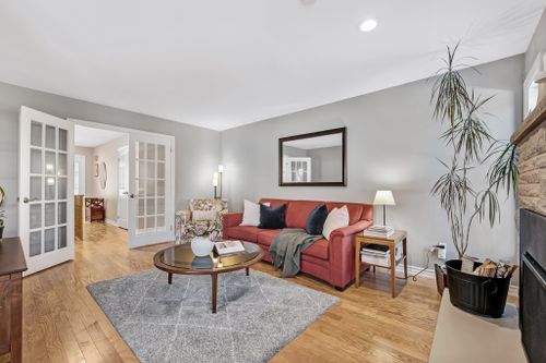 4-enzo-crescent-uxbridge-web-mls-38 at 4 Enzo Crescent, Uxbridge