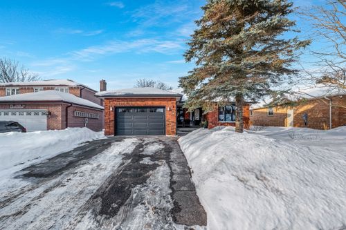 4-enzo-crescent-uxbridge-web-mls-6 at 4 Enzo Crescent, Uxbridge