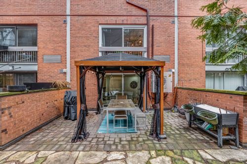 28-admiral-road-08-toronto-web-mls-60 at 8 - 28 Admiral Road, Annex, Toronto