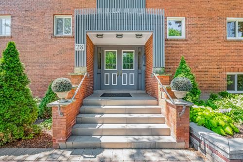 28-admiral-road-08-toronto-web-mls-8 at 8 - 28 Admiral Road, Annex, Toronto