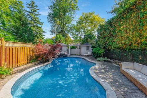 343-sutherland-drive-toronto-exterior-web-mls-21 at 343 Sutherland Drive, Leaside, Toronto