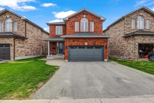 1414 Sandhurst Crescent, Highbush, Pickering photo number 2