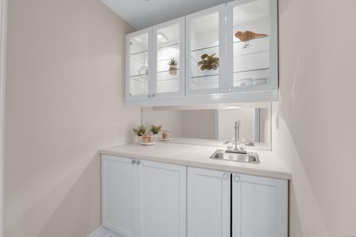 2-doncliffe-place-201b-toronto-web-mls-38 at 201B - 2 Doncliffe Place, Bridle Path-Sunnybrook-York Mills, Toronto