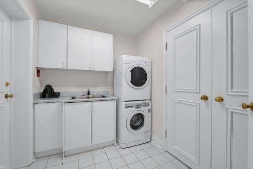 2-doncliffe-place-201b-toronto-web-mls-40 at 201B - 2 Doncliffe Place, Bridle Path-Sunnybrook-York Mills, Toronto
