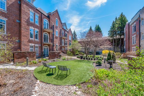 2-doncliffe-place-201b-toronto-web-mls-54 at 201B - 2 Doncliffe Place, Bridle Path-Sunnybrook-York Mills, Toronto