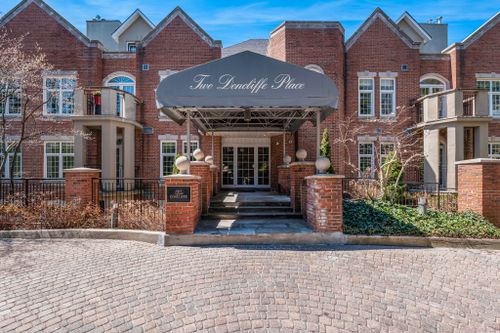2-doncliffe-place-201b-toronto-web-mls-6 at 201B - 2 Doncliffe Place, Bridle Path-Sunnybrook-York Mills, Toronto