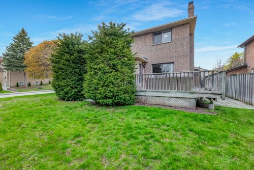1204-maple-gate-crescent-pickering-web-mls-62 at 1204 Maple Gate Road, Liverpool, Pickering