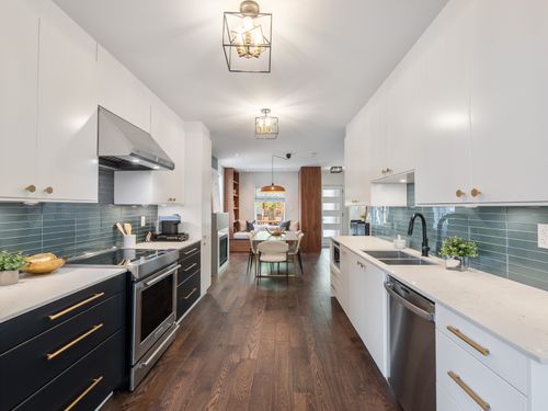 422-davisville-ave-20 at 422 Davisville Avenue, Mount Pleasant East, Toronto