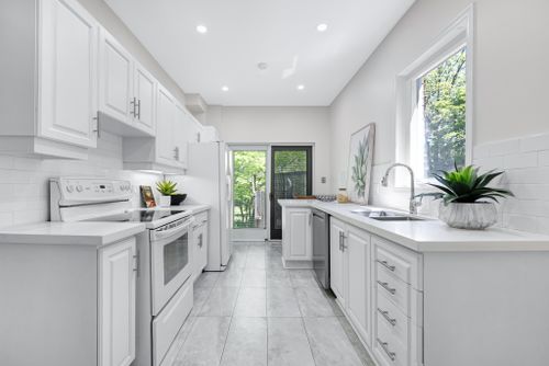 90-roselawn-avenue-toronto-web-mls-21 at 90 Roselawn Avenue, Yonge-Eglinton, Toronto