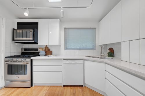 10-oakley-boulevard-toronto-web-mls-25 at 10 Oakley Boulevard, Bendale, Toronto