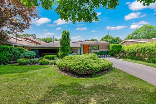 10-oakley-boulevard-toronto-web-mls-6 at 10 Oakley Boulevard, Bendale, Toronto