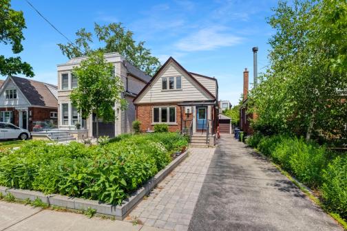 142 Divadale Drive, Leaside, Toronto photo number 2