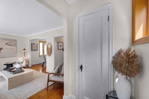 142-divadale-drive-toronto-web-mls-11 at 142 Divadale Drive, Leaside, Toronto