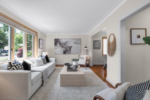142-divadale-drive-toronto-web-mls-12 at 142 Divadale Drive, Leaside, Toronto