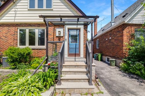 142-divadale-drive-toronto-web-mls-9 at 142 Divadale Drive, Leaside, Toronto