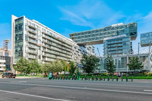 337 - 39 East Queens Quay, Waterfront Communities C8, Toronto photo number 2