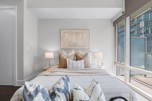 39-queens-quay-east-337-toronto-web-mls-22 at 337 - 39 East Queens Quay, Waterfront Communities C8, Toronto