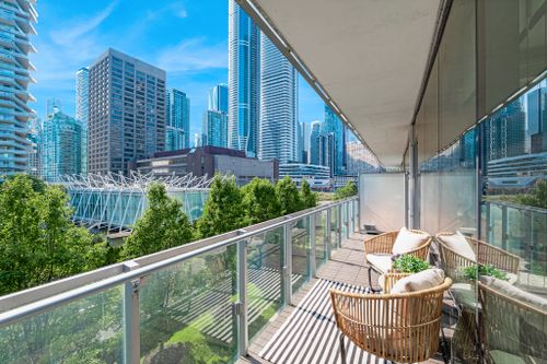 39-queens-quay-east-337-toronto-web-mls-35 at 337 - 39 East Queens Quay, Waterfront Communities C8, Toronto