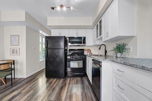 30-western-battery-road-343-toronto-web-mls-17 at 343 - 30 Western Battery Road, Niagara, Toronto