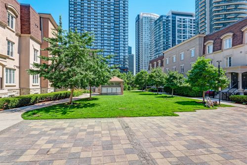 30-western-battery-road-343-toronto-web-mls-33 at 343 - 30 Western Battery Road, Niagara, Toronto