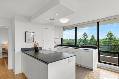 10-avoca-avenue-704-705-toronto-web-mls-12 at 704/705 - 10 Avoca Avenue, Rosedale-Moore Park, Toronto