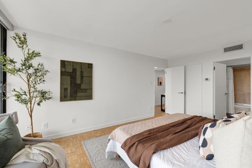 10-avoca-avenue-704-705-toronto-web-mls-29 at 704/705 - 10 Avoca Avenue, Rosedale-Moore Park, Toronto