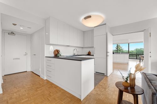 10-avoca-avenue-704-705-toronto-web-mls-35 at 704/705 - 10 Avoca Avenue, Rosedale-Moore Park, Toronto