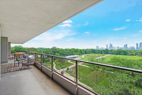 10-avoca-avenue-704-705-toronto-web-mls-53 at 704/705 - 10 Avoca Avenue, Rosedale-Moore Park, Toronto