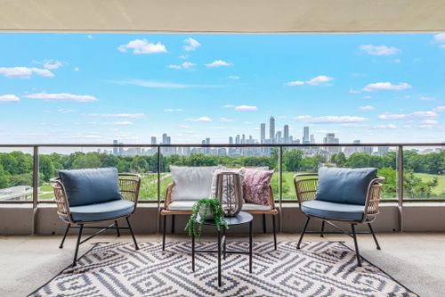 10-avoca-avenue-704-705-toronto-web-mls-54 at 704/705 - 10 Avoca Avenue, Rosedale-Moore Park, Toronto