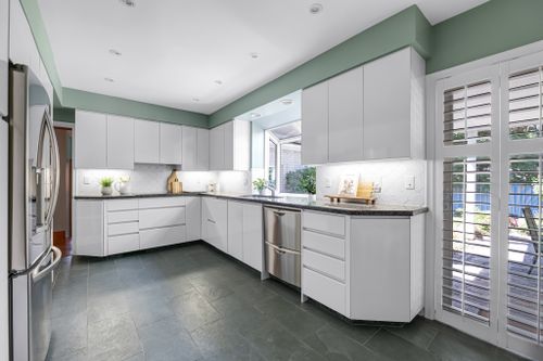 122-fenn-avenue-toronto-web-mls-21 at 122 Fenn Avenue, St. Andrew-Windfields, Toronto