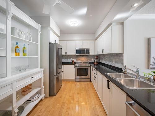 612-18-william-carson-crescent-17 at 612 - 18 William Carson Crescent, St. Andrew-Windfields, Toronto