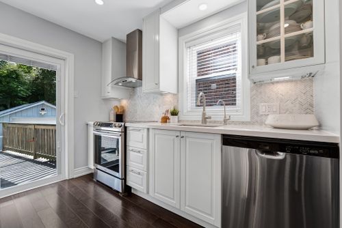 39-brentcliffe-road-toronto-web-mls-25 at 39 Brentcliffe Road, Leaside, Toronto