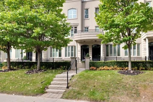 104 Pleasant Boulevard, Rosedale-Moore Park, Toronto photo number 2
