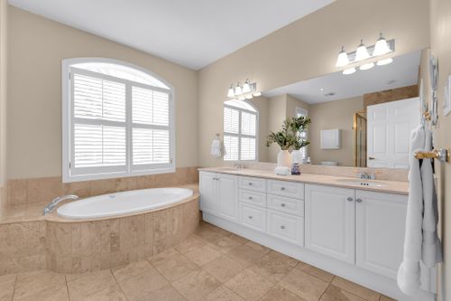 104-pleasant-boulevard-toronto-web-mls-47 at 104 Pleasant Boulevard, Rosedale-Moore Park, Toronto