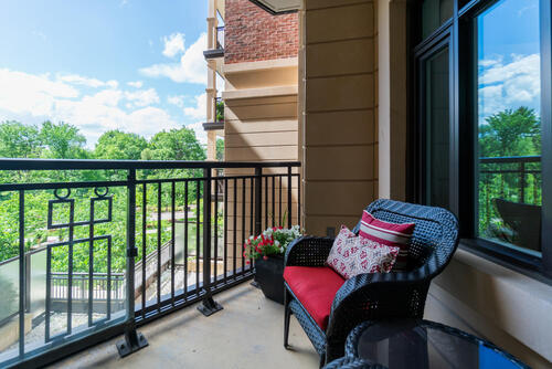 1888-bayview-avenue-suite-304-large-038-044-balcony-1499x1000-72dpi at #304 - 1888 Bayview Avenue, Bridle Path-Sunnybrook-York Mills, Toronto 1888-bayview-avenue-suite-304-large-038-044-balcony-1499x1000-72dpi at #304 - 1888 Bayview Avenue, Bridle Path-Sunnybrook-York Mills, Toronto