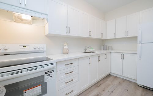 5-massey-square-1801-023-039-kitchen-mls_size at 1801 - 5 Massey Square, Crescent Town, Toronto